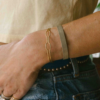 Full Circle Geometric Love knot