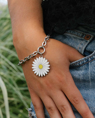 Daisy Charm