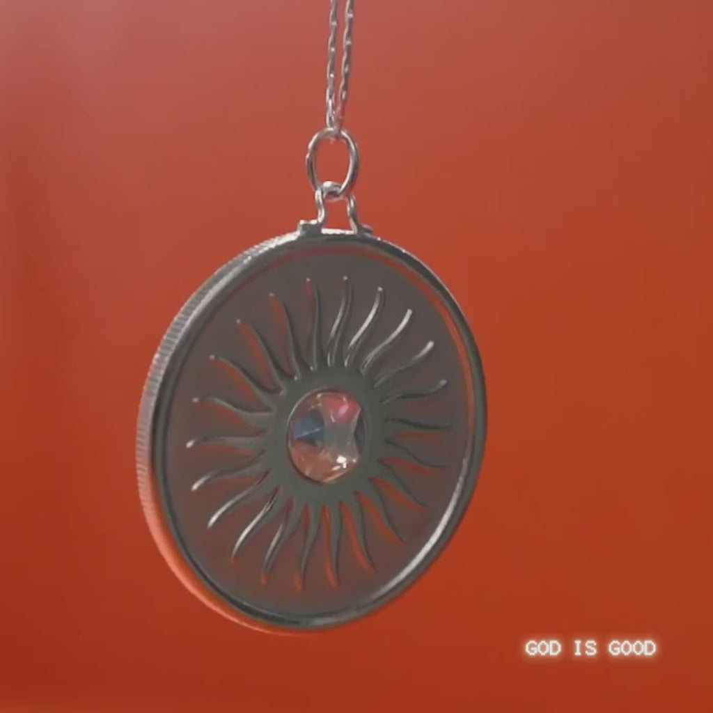 Video Of Necklace Pendant Swinging